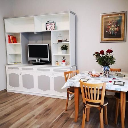 Delizioso Appartamento Cosy Ristrutturato بارما المظهر الخارجي الصورة